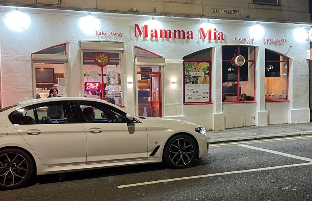 Mamma Mia Larkhall
